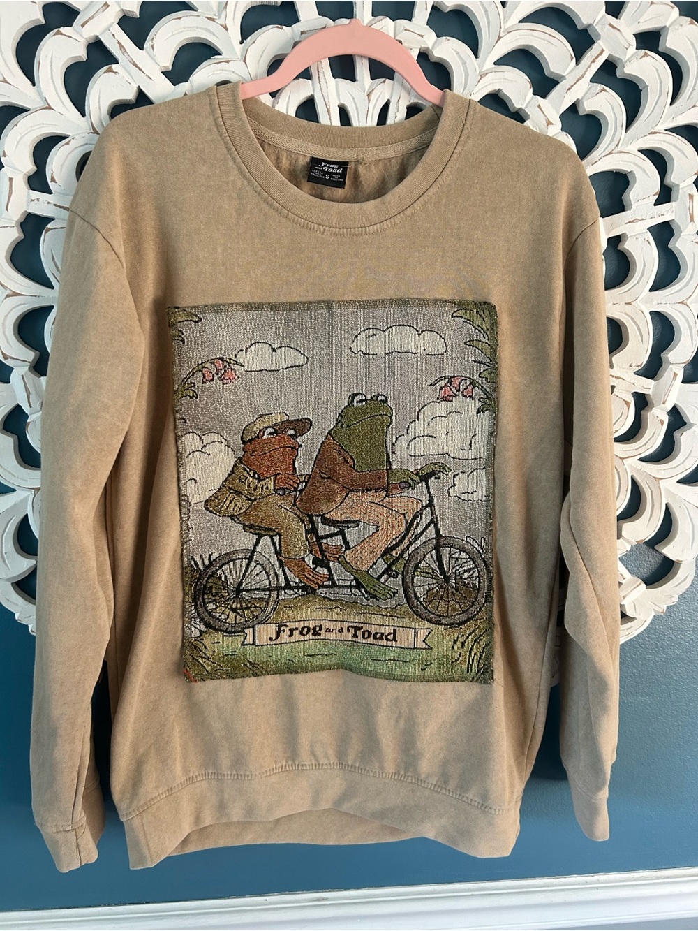 Vintage Men's Frog and Toad Graphic Sweatshirt - Tan